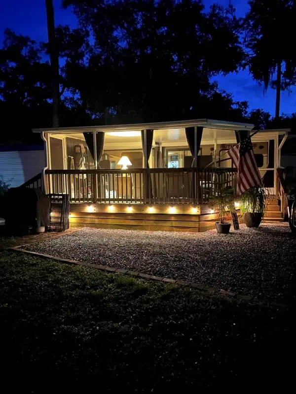 25208 NE 143rd Street, SALT SPRINGS, FL 32134