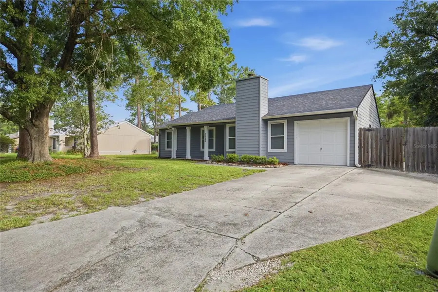 2534 NW 51st Place, Gainesville, FL 32605 - #2