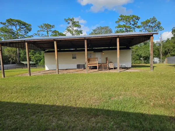 9050 SE 196th Terrace, OCKLAWAHA, FL 32179