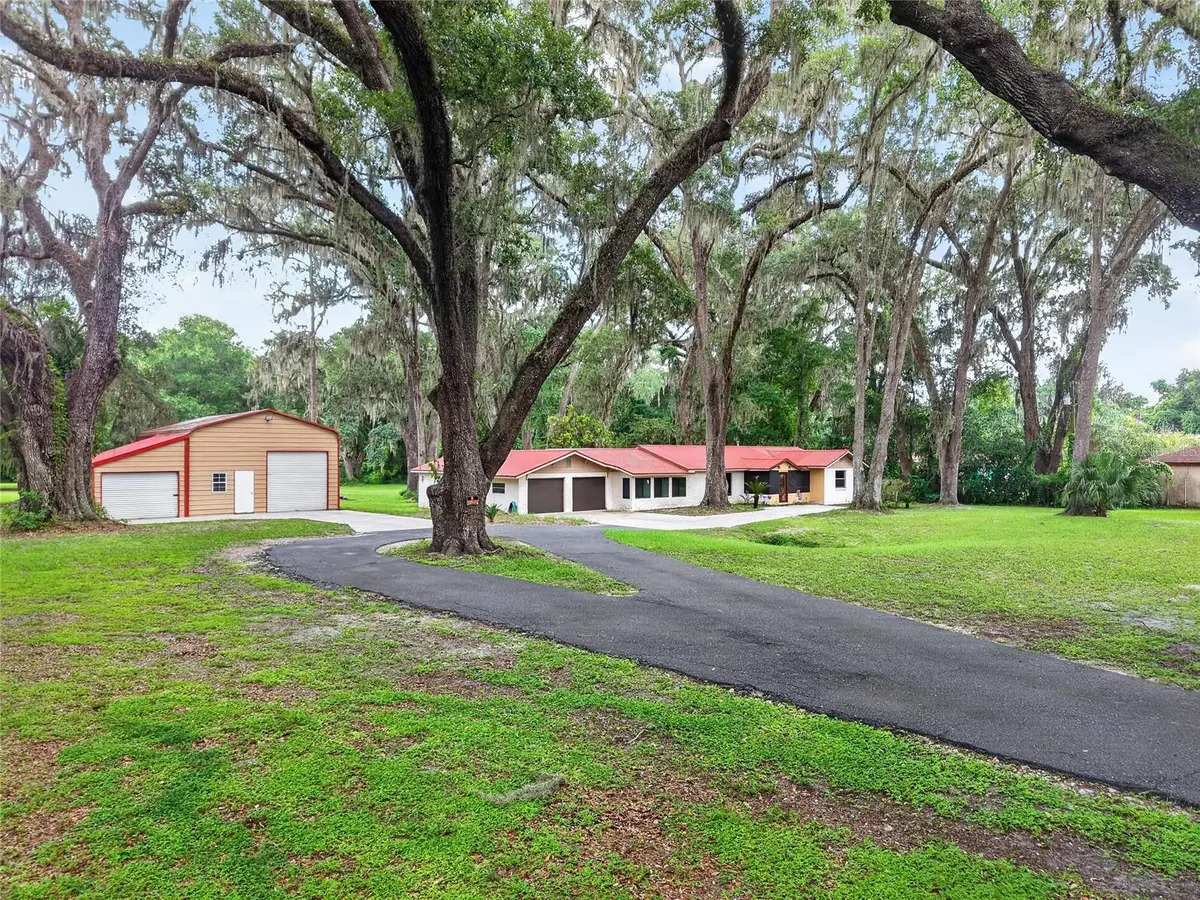 18741 N Us Highway 301, Citra, FL 32113 - #1