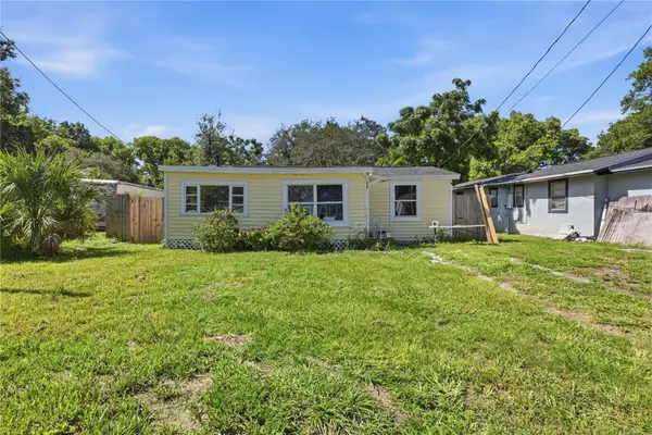 250 W 7th Street, APOPKA, FL 32703