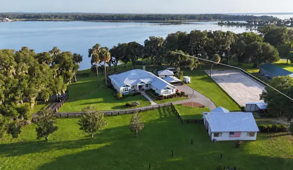 11811 SE Sunset Harbor Road, WEIRSDALE, FL 32195