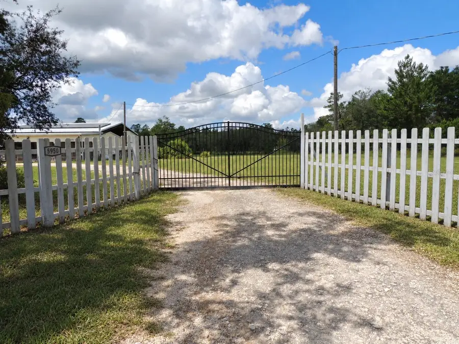 5950 NE 107th Court, Bronson, FL 32621 - #3