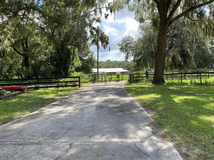 18620 NE 12th Court, Citra, FL 32113 - #3