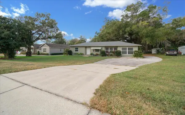 2810 SE Lake Weir Avenue, OCALA, FL 34471