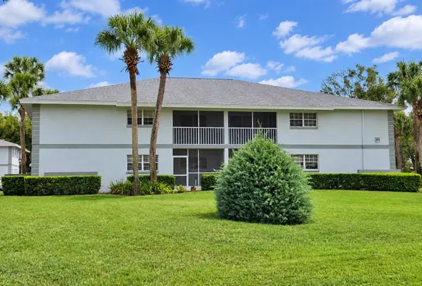 580 Fairways Lane #G204, OCALA, FL 34472