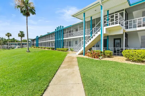 1600 W Lake Parker Drive #C8, LAKELAND, FL 33805