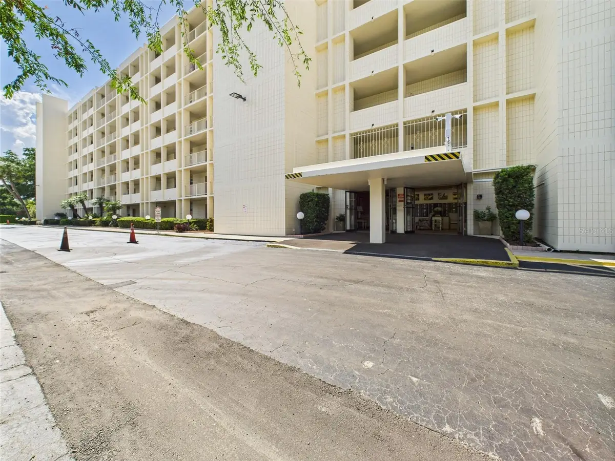 700 Mirror Terrace Nw #702, Winter Haven, FL 33881 - Image #1