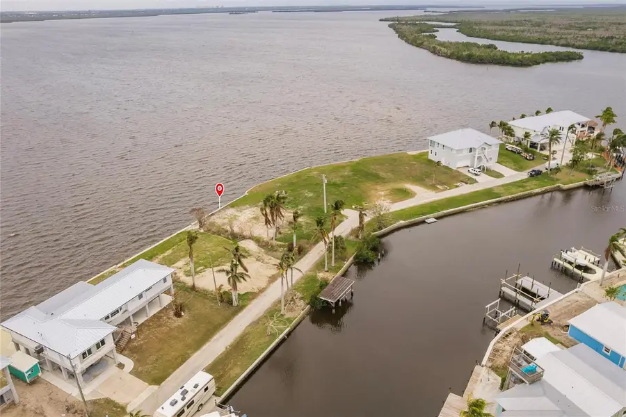 11114 Matlacha Ave, Matlacha, FL 33993 - Image #2