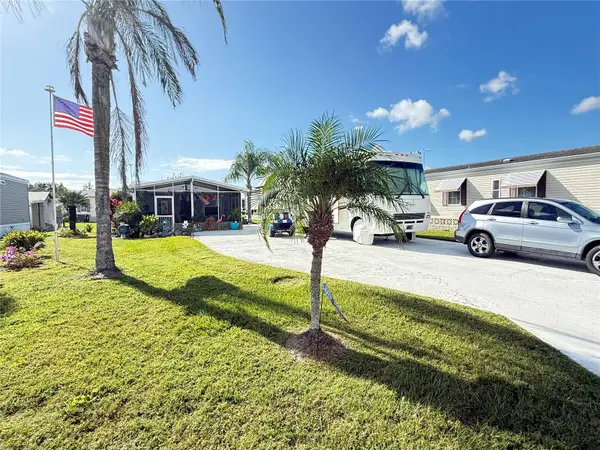 5245 Island View Circle N, POLK CITY, FL 33868