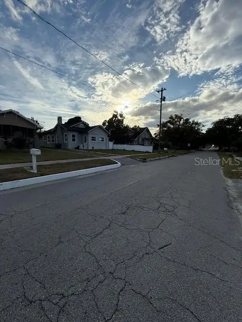 414 Avenue C Ne, Winter Haven, FL 33881 - #2