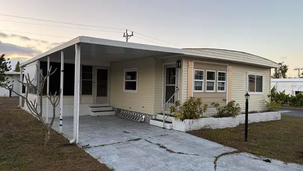 530 Sun Up Street, NORTH FORT MYERS, FL 33917