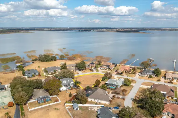 332 Hamilton Shore Drive, WINTER HAVEN, FL 33883