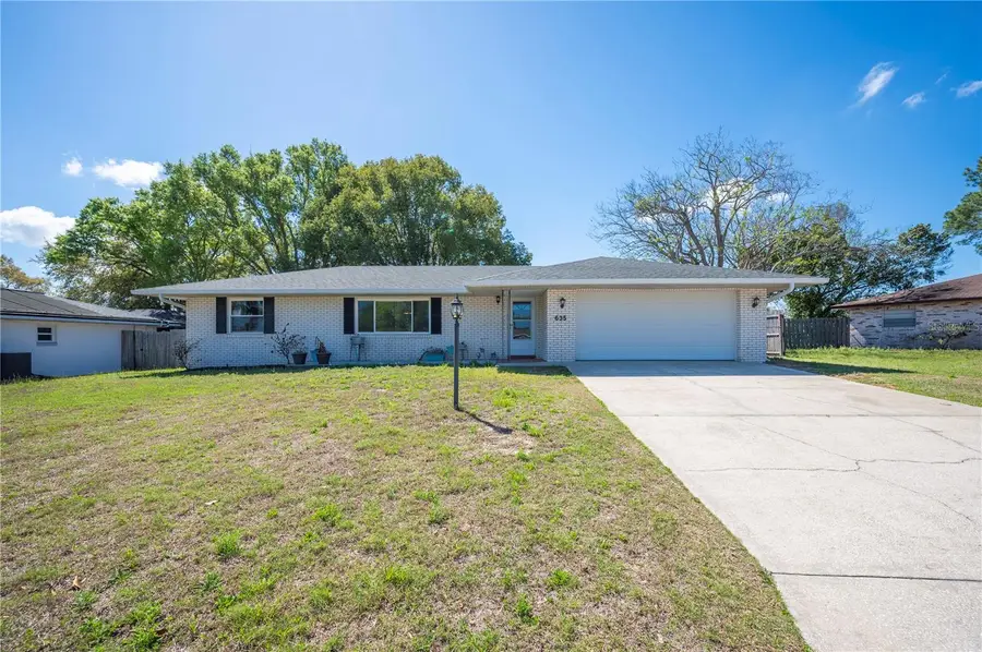 635 Hillside Circle, Lake Alfred, FL 33850 - #3