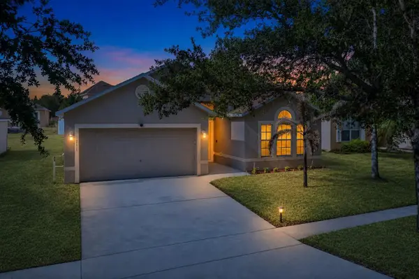 431 Hammerstone Avenue, HAINES CITY, FL 33844