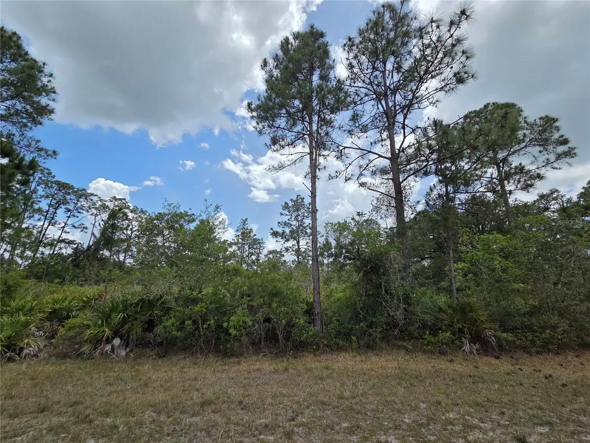 915 Laguna Dr, Indian Lake Estates, FL 33855 - #1