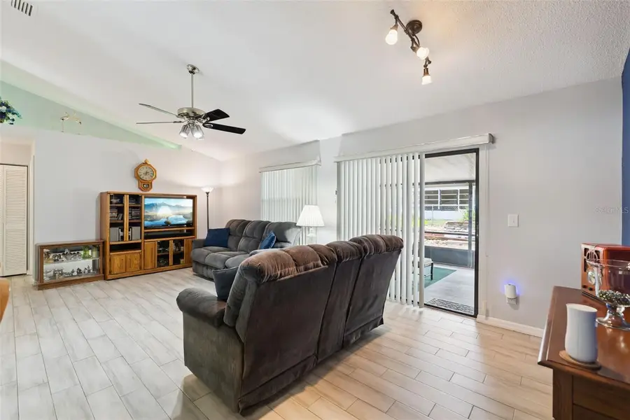 905 Devonshire Way, Lake Wales, FL 33853 - #2