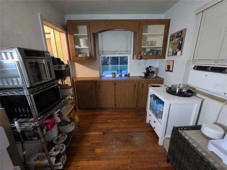 1135 W Greenwood Street, Lakeland, FL 33815 - #3