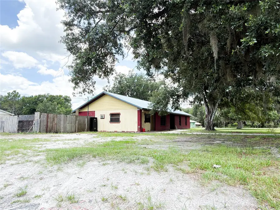 415 3rd Street W, Zolfo Springs, FL 33890 - #2