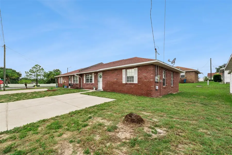 1433 Thousand Roses Avenue W, Lake Wales, FL 33853 - #3