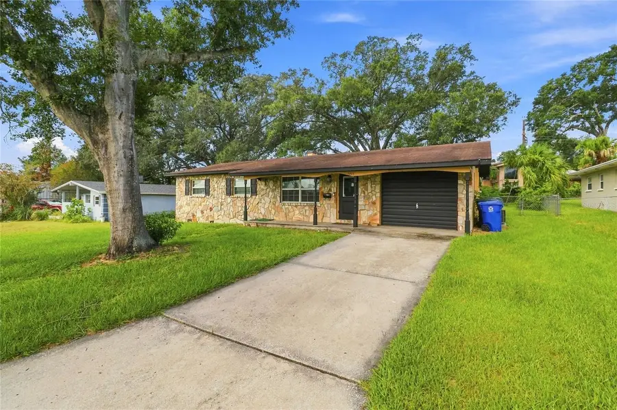 3203 Carleton Circle E, Lakeland, FL 33803 - #3