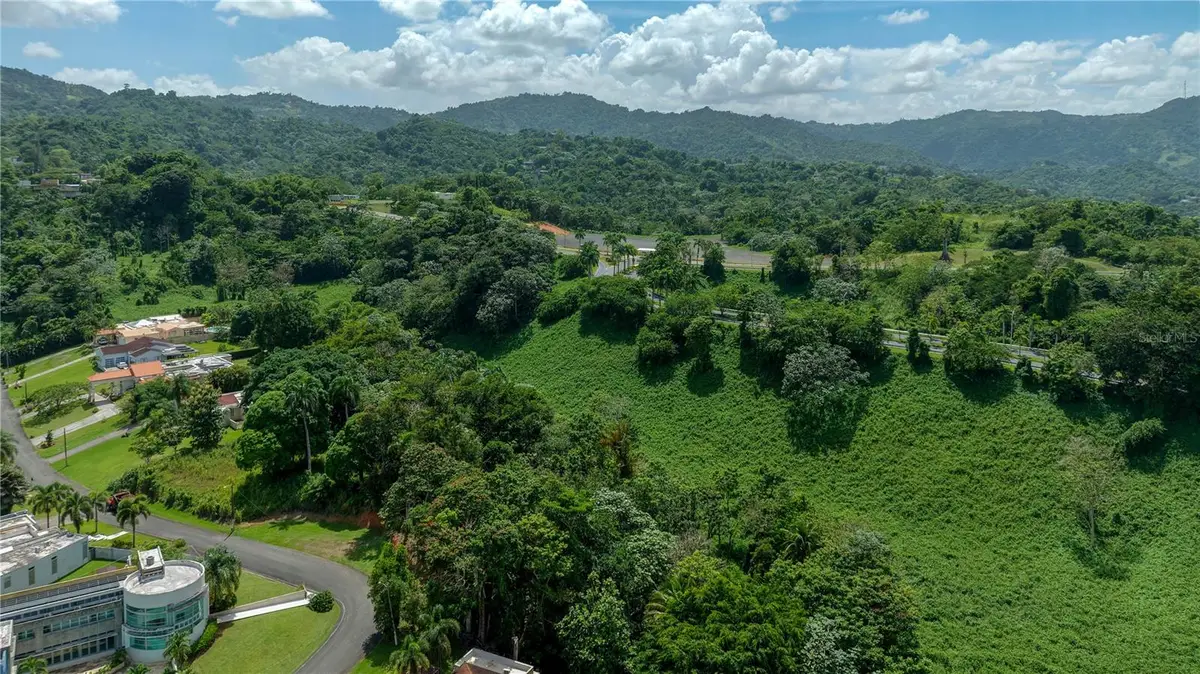 Lot-C42/43 Valle Escondido, Guaynabo, PR 00971 - Image #1