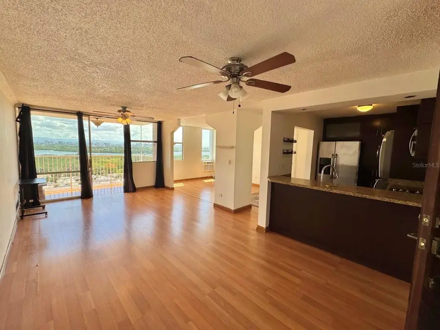 709 Hermanos Rodriguez Emma #1704, Carolina, PR 00979 - Image #2