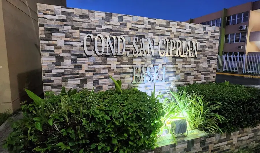 Urb. San Ciprian I Calle Victoria #205, Carolina, PR 00985 - Image #3