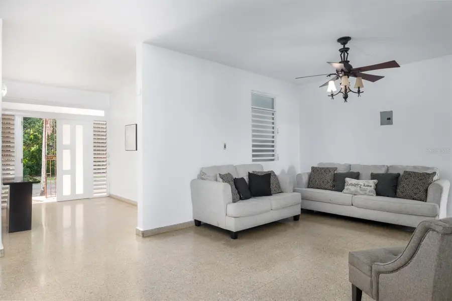 325 Sorbona, San Juan, PR 00927 - Image #2