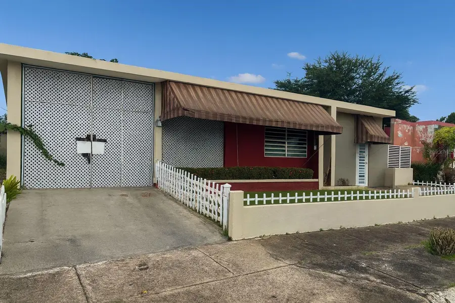 218 Los Alpes St Ext. El Comandante, Carolina, PR 00982 - Image #3