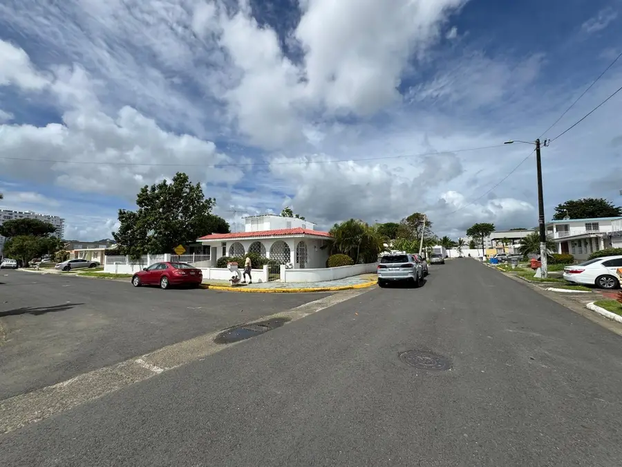 65 Taft La Cumbre, San Juan, PR 00926 - Image #2
