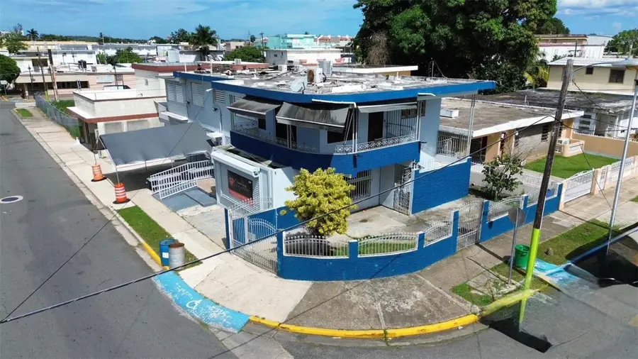 79 Urbanizacion Catalana, Barceloneta, PR 00617 - Image #3