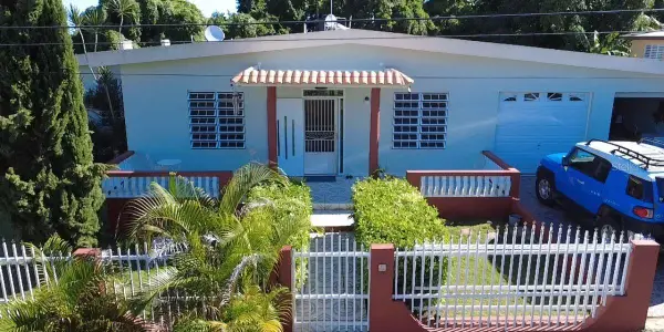 Carr #2 KM.HM 122 Solar A, AGUADILLA, PR 00603