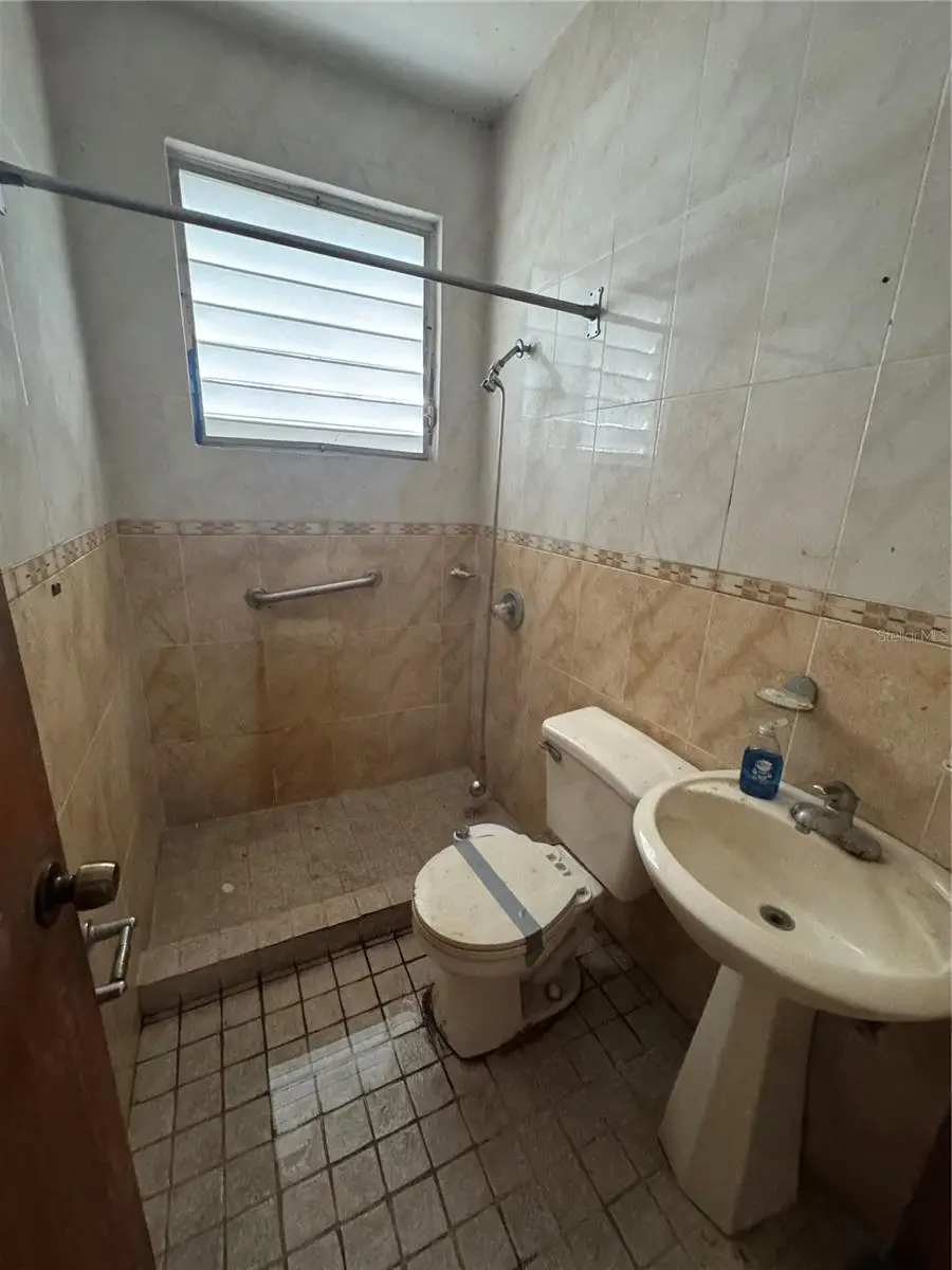 1685 C/ Santa Ins, San Juan, PR 00921 - Image #3