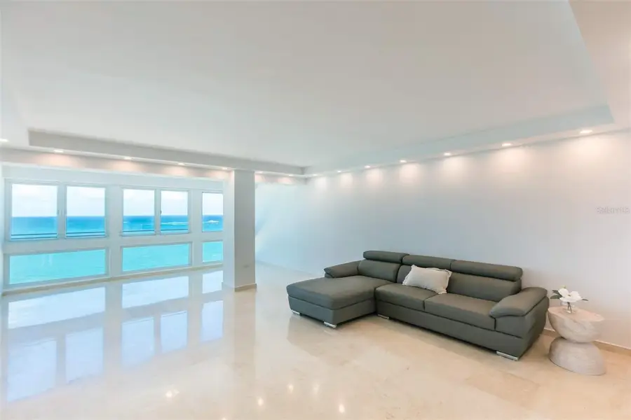 51 King's Court Street #14B, San Juan, PR 00911 - Image #3