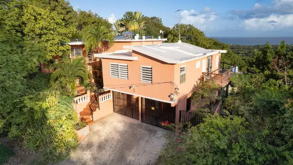 993 Calle 16, VIEQUES, PR 00765