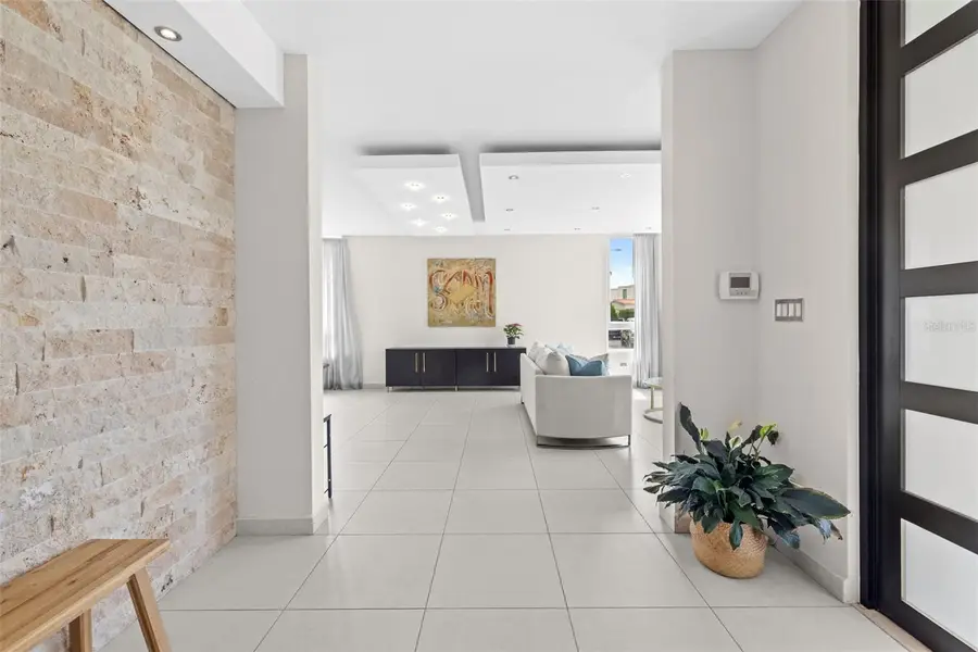 13 Guayabo Street, Guaynabo, PR 00971 - Image #2