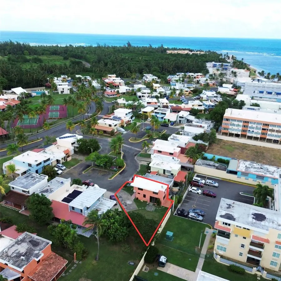 152 Plaza Virgen Gorda, Luquillo, PR 00773 - Image #2