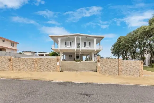 CALLE J, Aguada, PR 00602 - #2