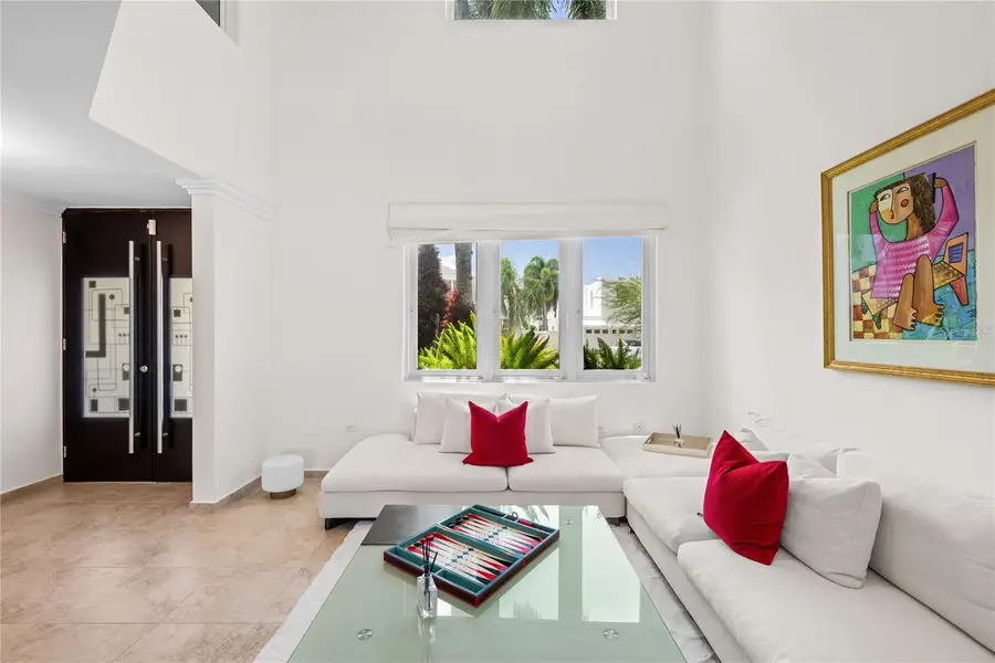 Estancias Reales Principe Rainiero #63, Guaynabo, PR 00969 - #3