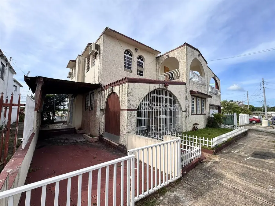 P25007M Dr. Jose Aubray #77, Canovanas, PR 00729 - Image #2