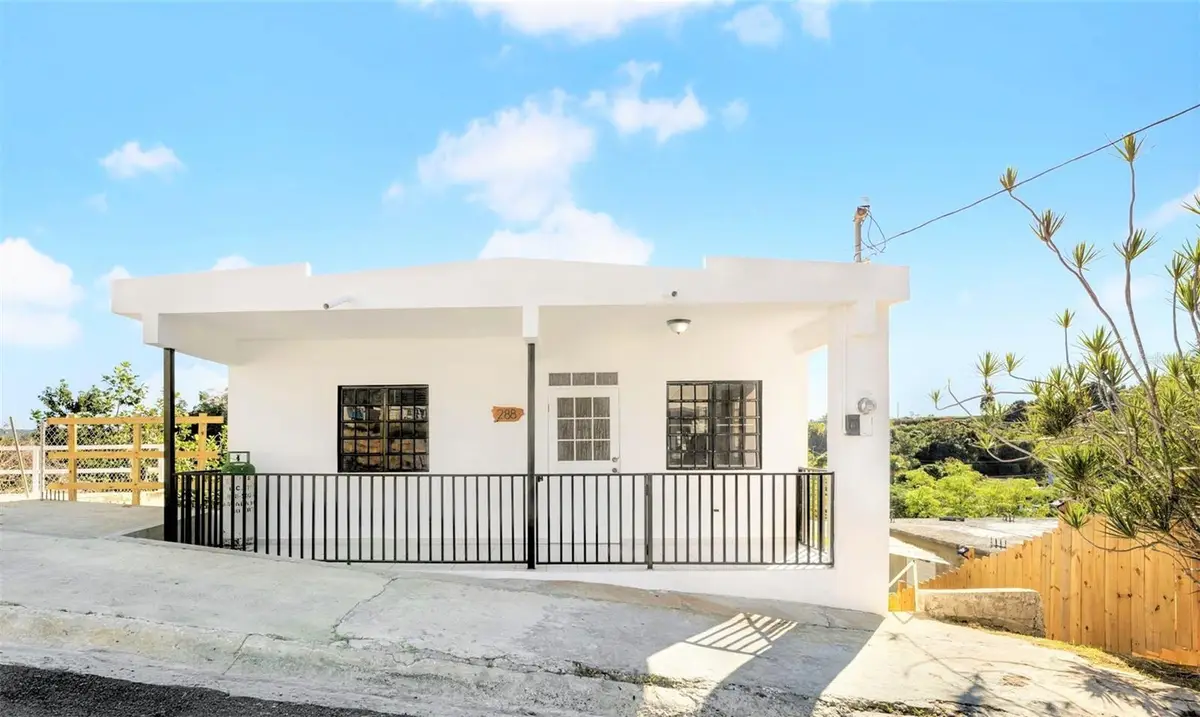 CUTE AS A BUTTON- 1 Calle Cerromar, Aguada, PR 00602 - #1