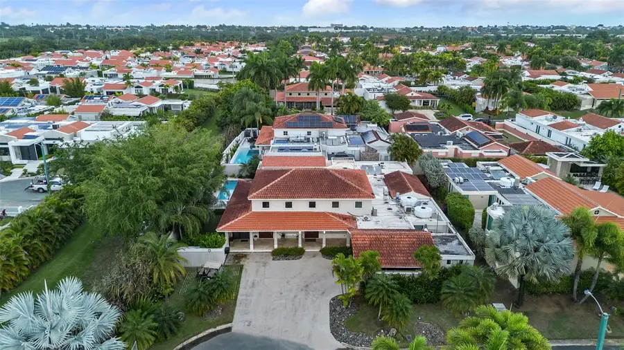 358 Camino De La Pomarrosa, Dorado, PR 00646 - Image #2