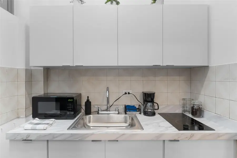 261 Duffaunt, San Juan, PR 00920 - Image #3