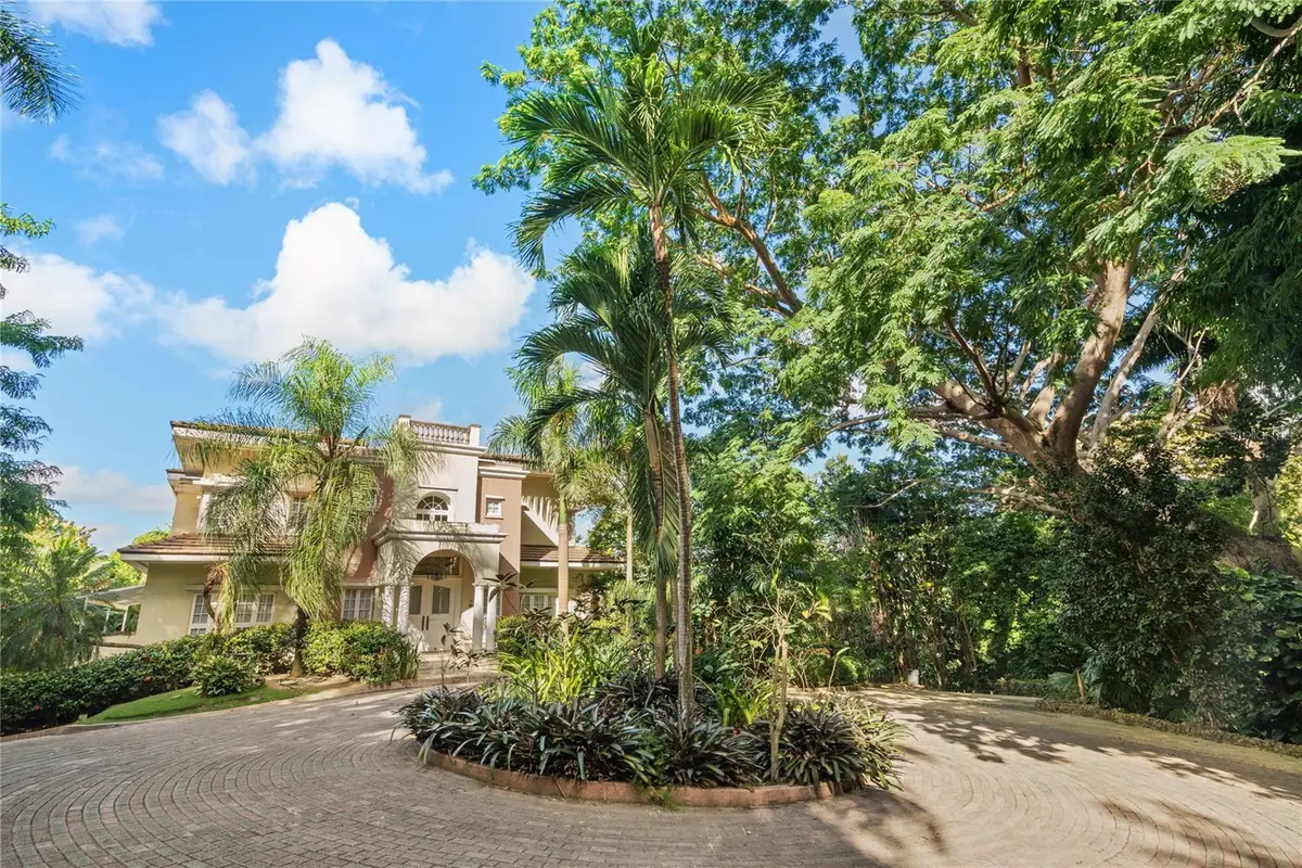 513 Tintillo Street Street, Bayamon, PR 00960 - Image #1