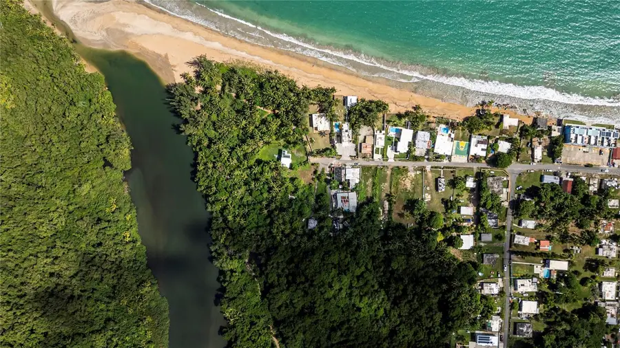 Calle 1 Mameyes I #33A, Luquillo, PR 00773 - Image #2