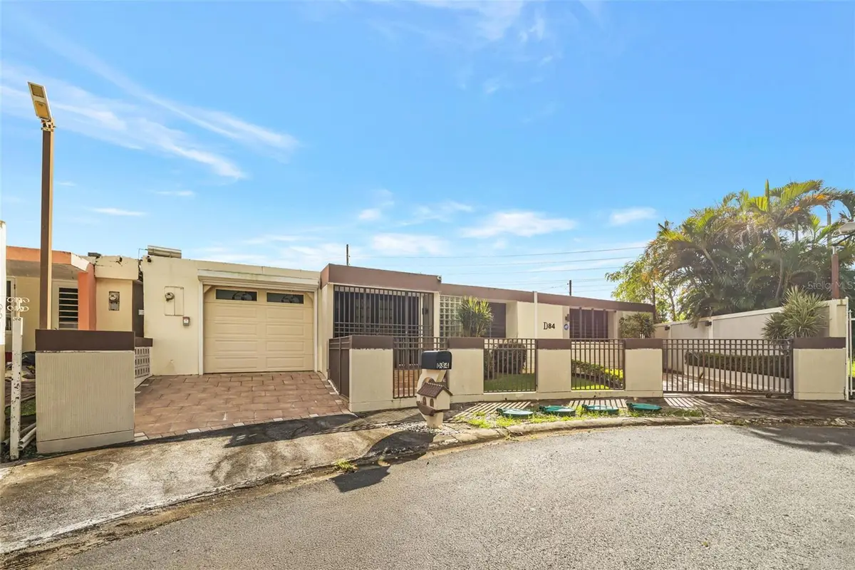 SARAGOZA ST. Urb. Villa Espaa #D-84, Bayamon, PR 00957 - Image #1