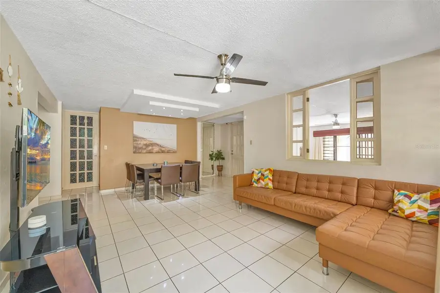 SARAGOZA ST. Urb. Villa Espaa #D-84, Bayamon, PR 00957 - Image #3