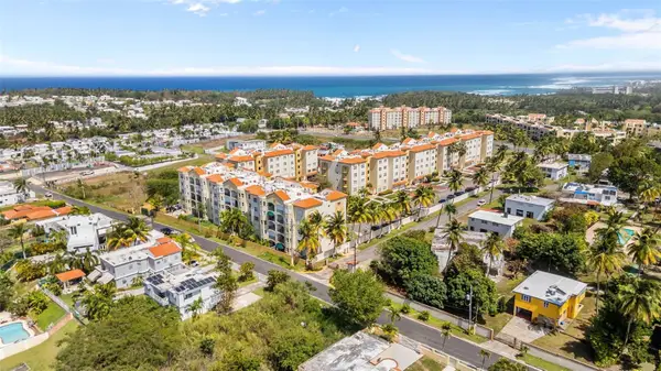 6690 Royal Palm #C-201, VEGA ALTA, PR 00692