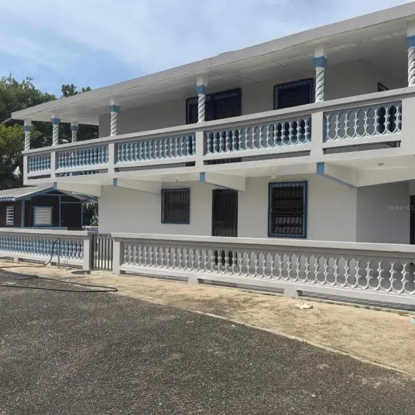 SR 453 KM 5.8 Piletas, LARES, PR 00669